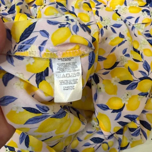 Ann Taylor Women's Lemon Blossom Camp Shirt Pale Petal L - Picture 6 of 6